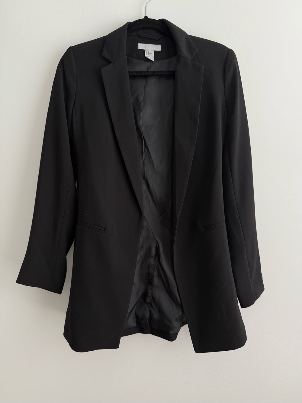 H&M Women’s Black Tailored Blazer
